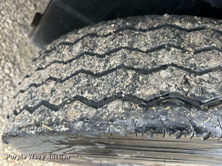 image for item DW2891 2017 Load Trail  equipment trailer