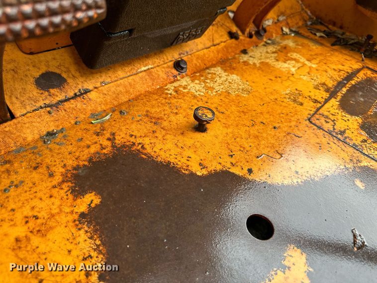 image for item DW2892 1982 Case 586D  forklift