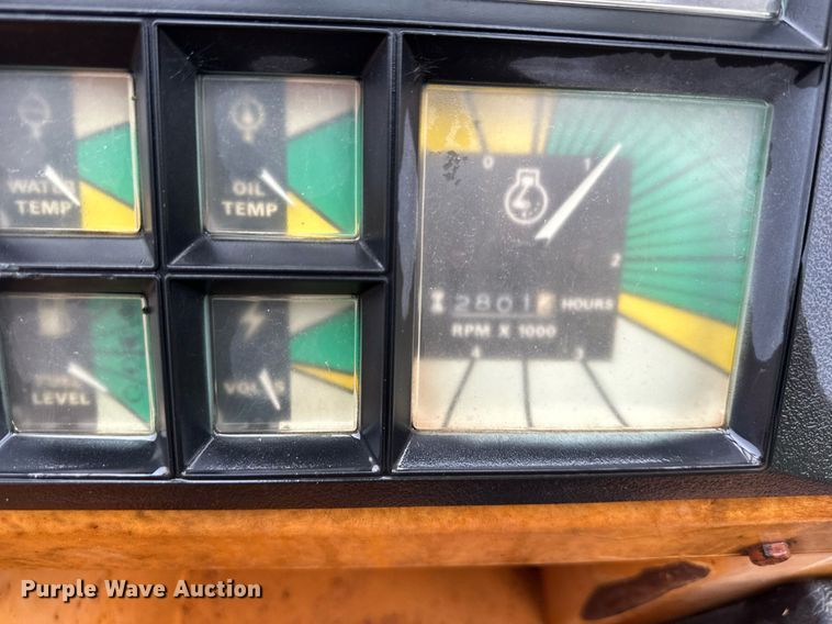 image for item DW2892 1982 Case 586D  forklift