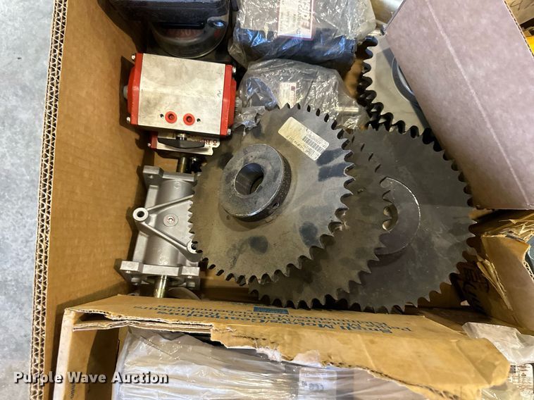 image for item DW2893 Electrical supplies