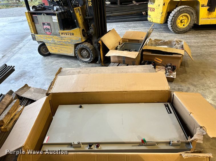 image for item DW2893 Electrical supplies