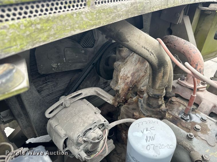 image for item DW2895 Clark  forklift