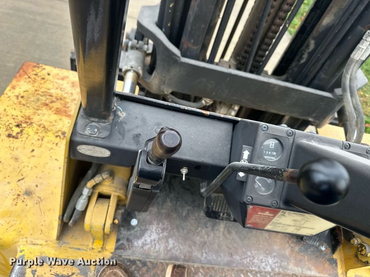 image for item DW2896 Hyster H80XL  forklift