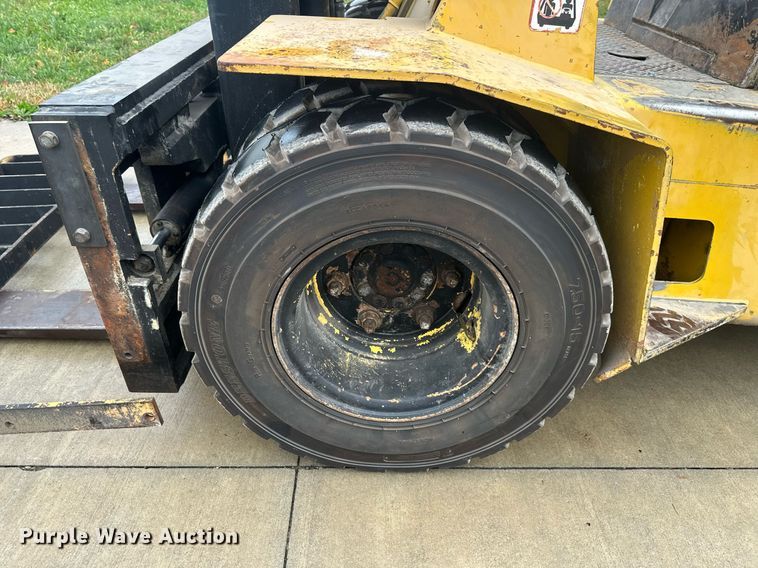 image for item DW2896 Hyster H80XL  forklift