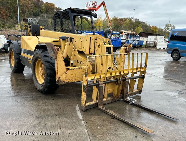 image for item DW2898 1996 Caterpillar TH83  telehandler
