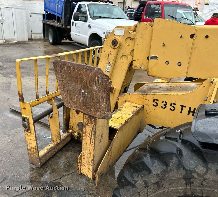 image for item DW2898 1996 Caterpillar TH83  telehandler