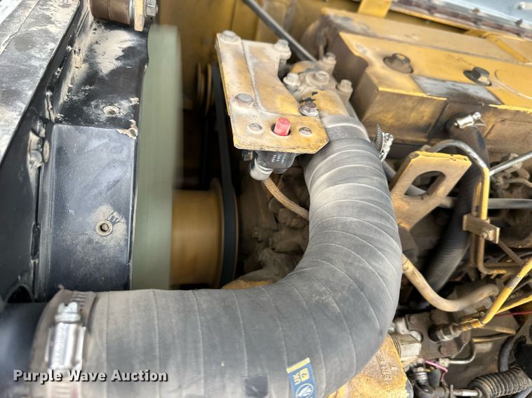 image for item DW2898 1996 Caterpillar TH83  telehandler