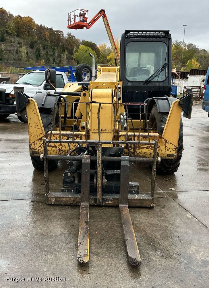 image for item DW2899 2003 Caterpillar TH83  telehandler