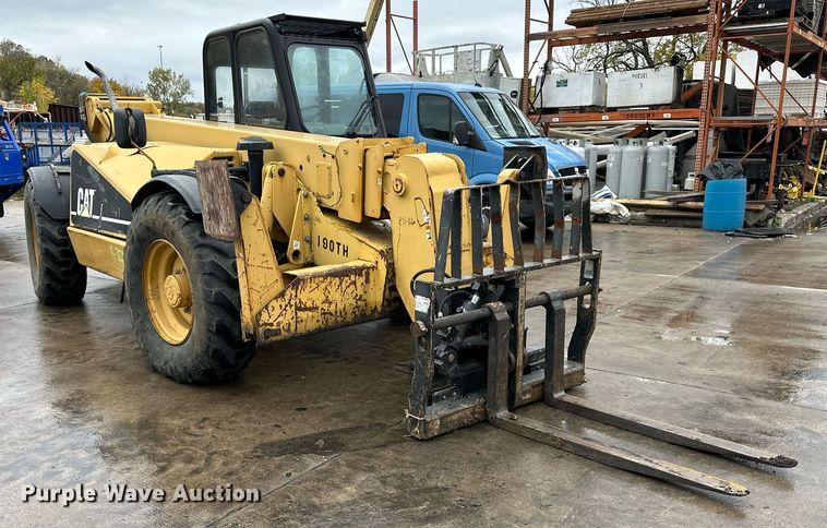 image for item DW2899 2003 Caterpillar TH83  telehandler