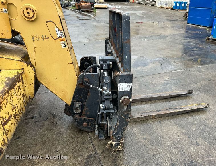 image for item DW2899 2003 Caterpillar TH83  telehandler