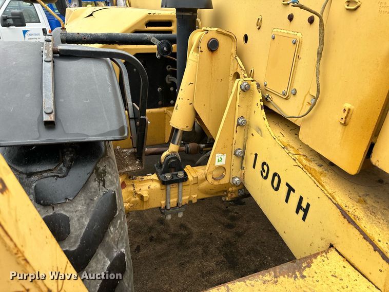 image for item DW2899 2003 Caterpillar TH83  telehandler