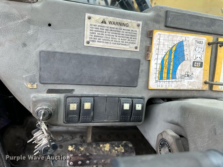 image for item DW2899 2003 Caterpillar TH83  telehandler