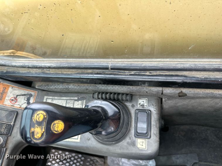 image for item DW2899 2003 Caterpillar TH83  telehandler