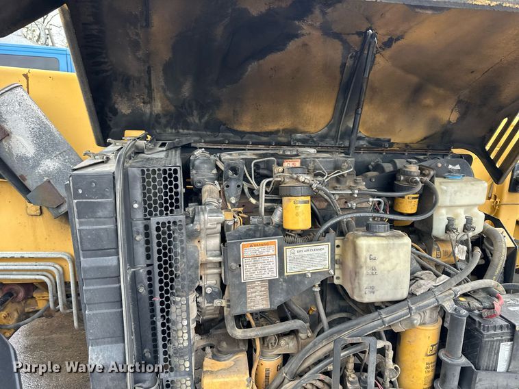 image for item DW2899 2003 Caterpillar TH83  telehandler