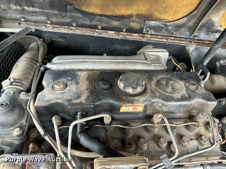 image for item DW2899 2003 Caterpillar TH83  telehandler