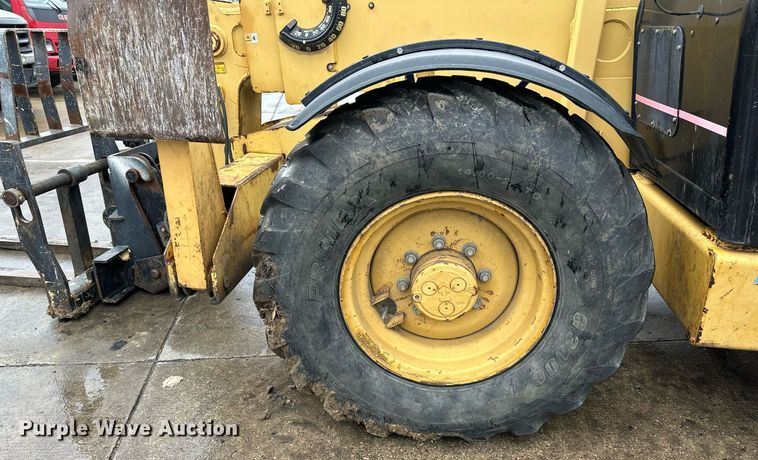 image for item DW2899 2003 Caterpillar TH83  telehandler