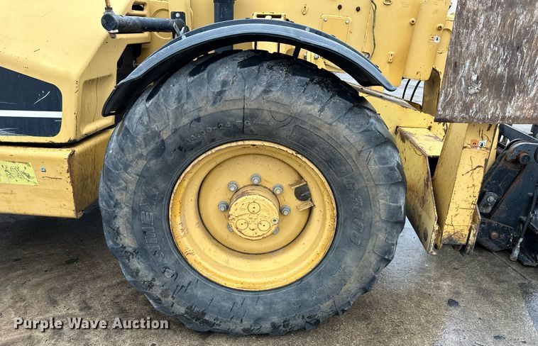 image for item DW2899 2003 Caterpillar TH83  telehandler