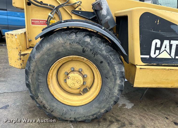 image for item DW2899 2003 Caterpillar TH83  telehandler
