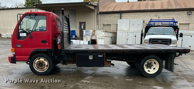 image for item DW2901 2004 GMC W4500  flatbed truck