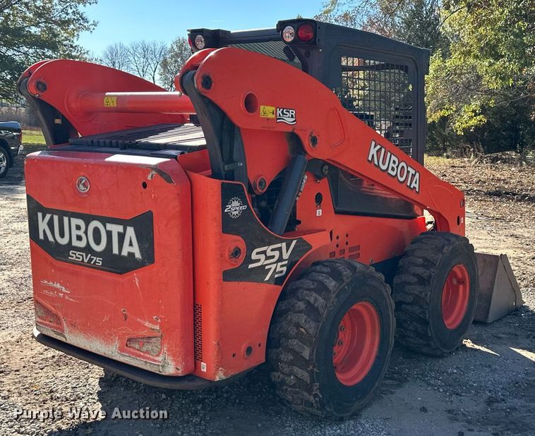 image for item DW2914 2016 Kubota SSV75  skid steer loader