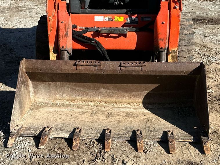 image for item DW2914 2016 Kubota SSV75  skid steer loader