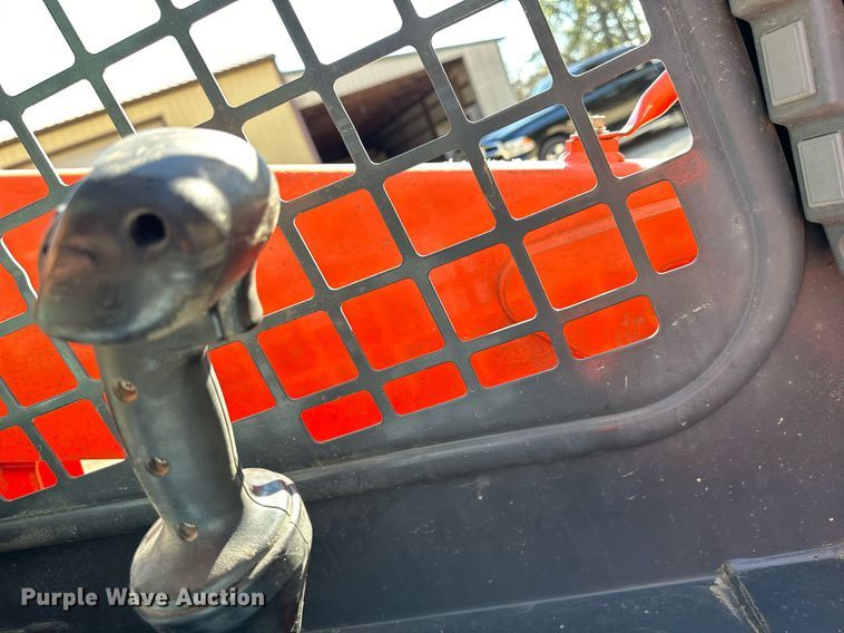 image for item DW2914 2016 Kubota SSV75  skid steer loader