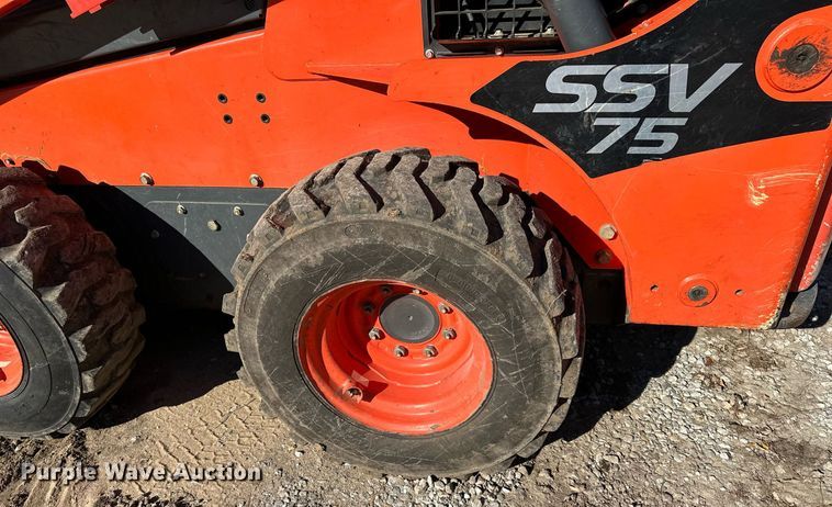 image for item DW2914 2016 Kubota SSV75  skid steer loader