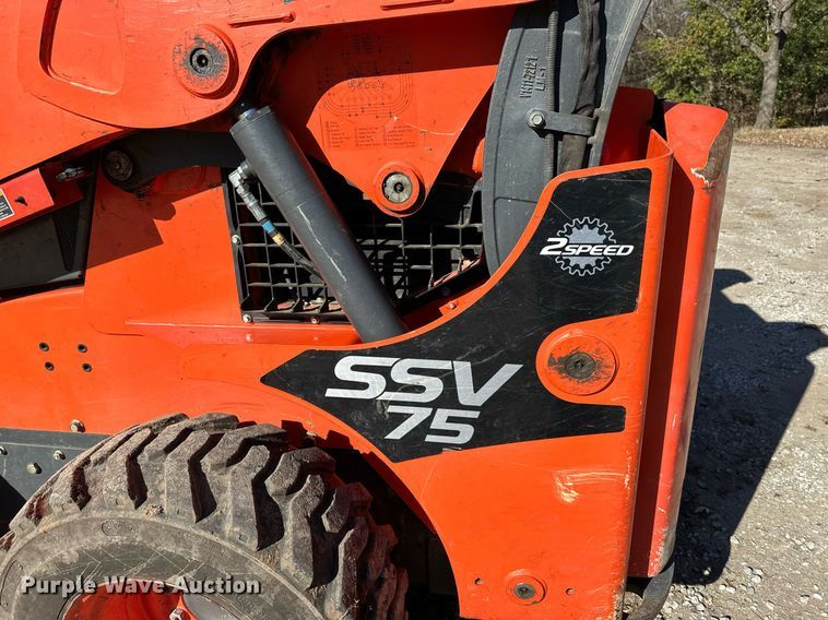 image for item DW2914 2016 Kubota SSV75  skid steer loader
