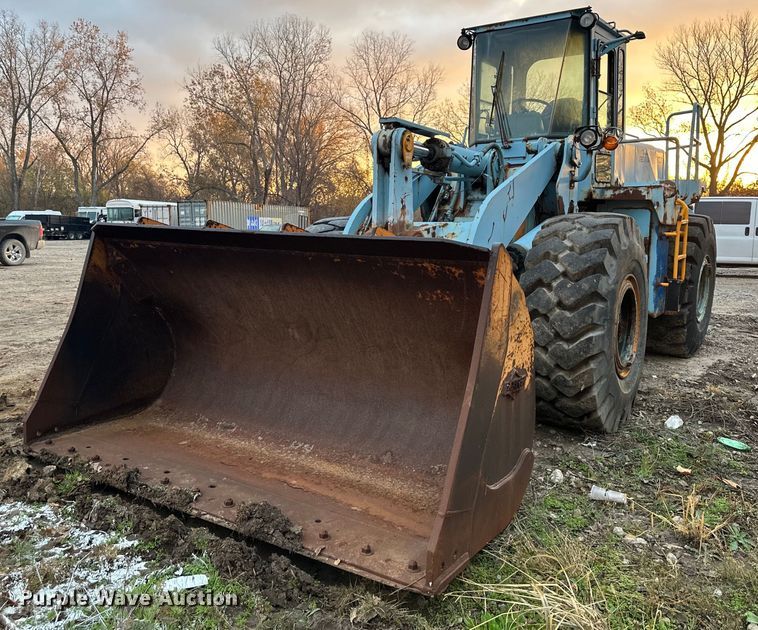 image for item DW2915 1999 Hyundai HL760  wheel loader