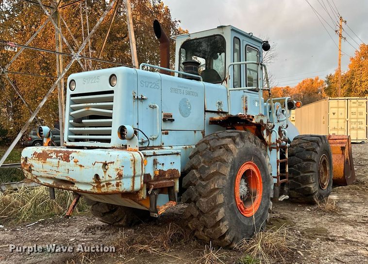 image for item DW2915 1999 Hyundai HL760  wheel loader