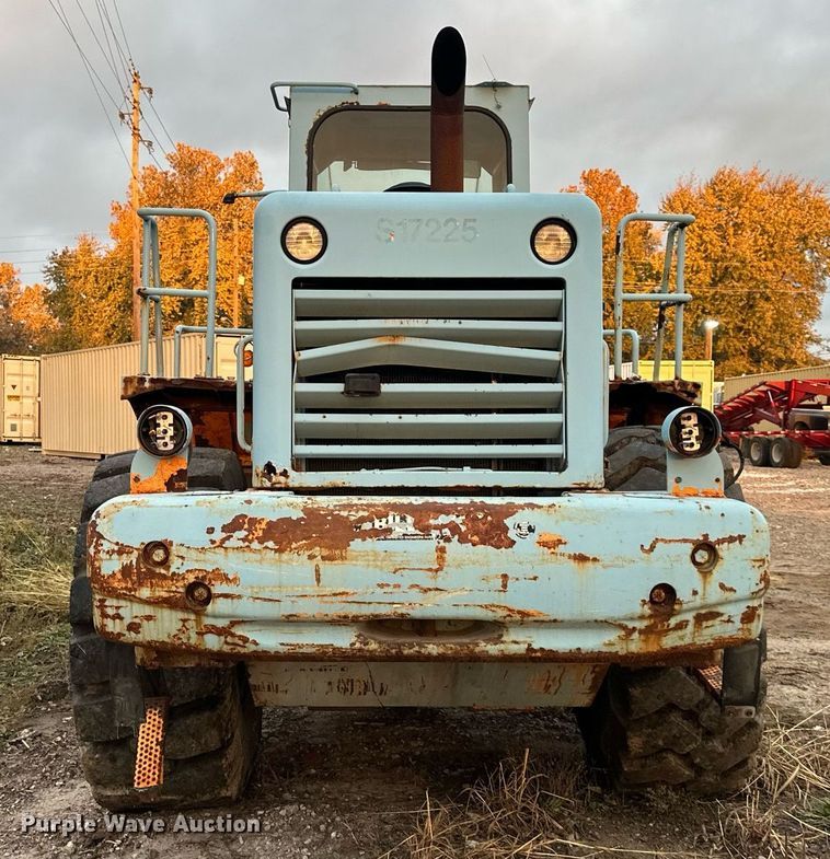 image for item DW2915 1999 Hyundai HL760  wheel loader