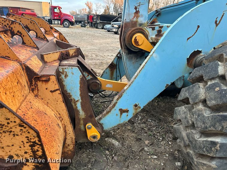 image for item DW2915 1999 Hyundai HL760  wheel loader