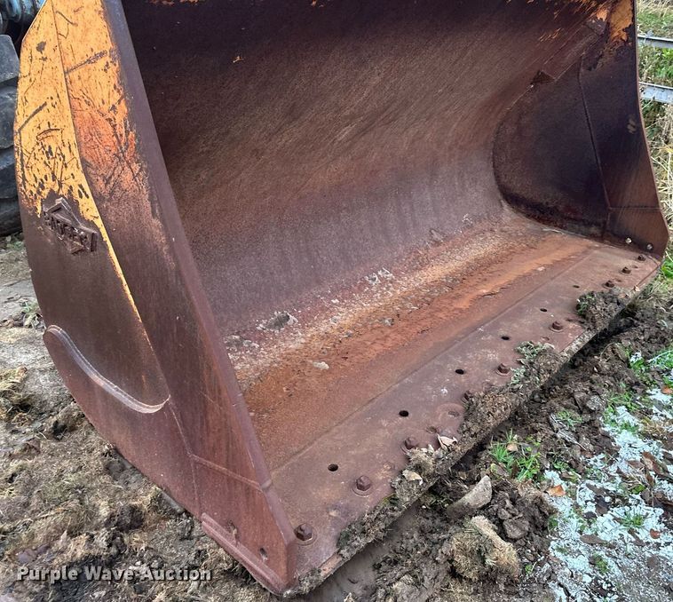 image for item DW2915 1999 Hyundai HL760  wheel loader