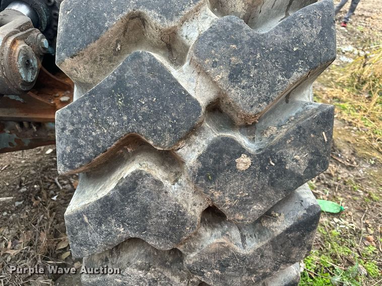 image for item DW2915 1999 Hyundai HL760  wheel loader