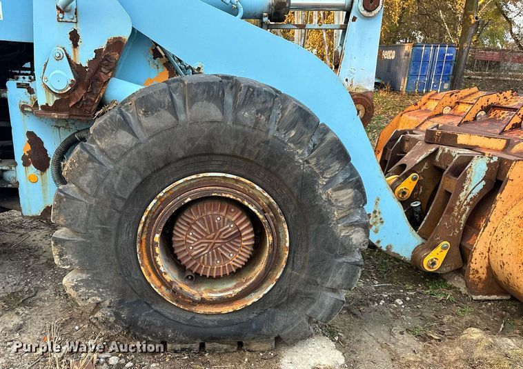 image for item DW2915 1999 Hyundai HL760  wheel loader