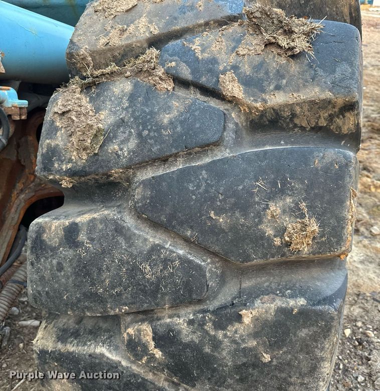 image for item DW2915 1999 Hyundai HL760  wheel loader