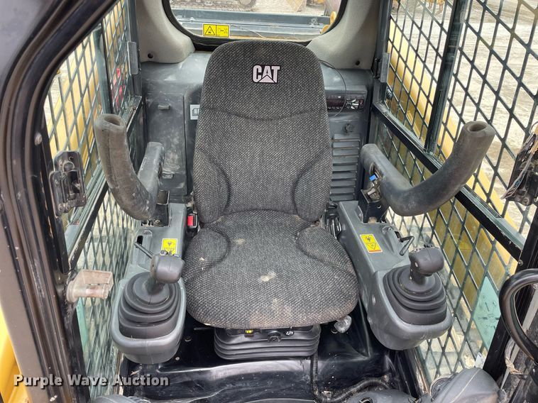 image for item GG9758 2018 Caterpillar 289D  tracked skid steer loader