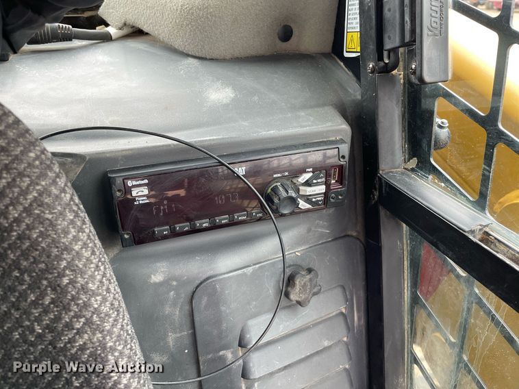 image for item GG9758 2018 Caterpillar 289D  tracked skid steer loader