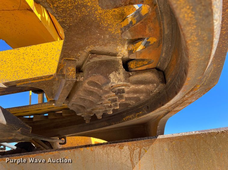 image for item GG9774 1987 John Deere 770 B-H  motor grader