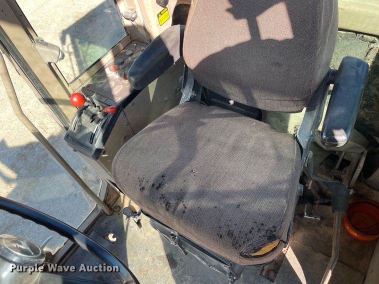 image for item GG9774 1987 John Deere 770 B-H  motor grader