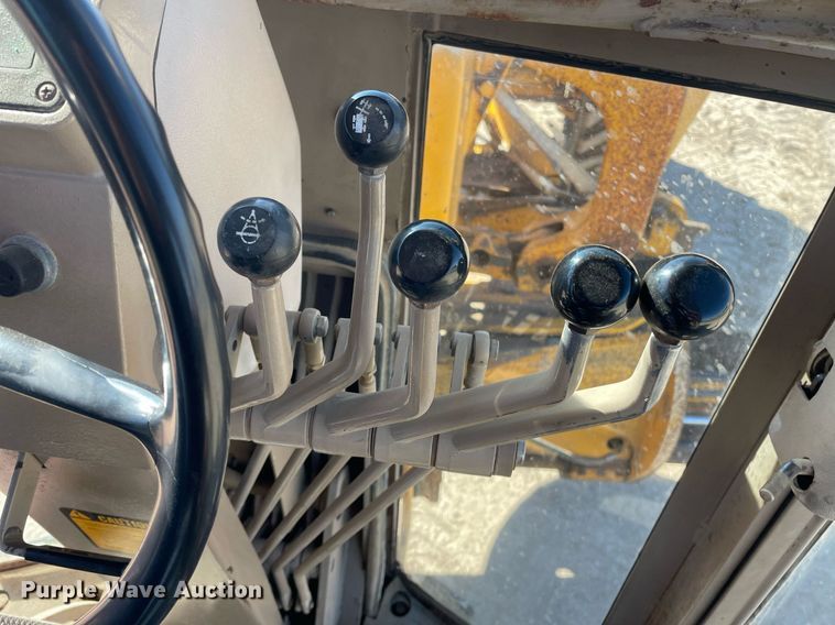 image for item GG9774 1987 John Deere 770 B-H  motor grader