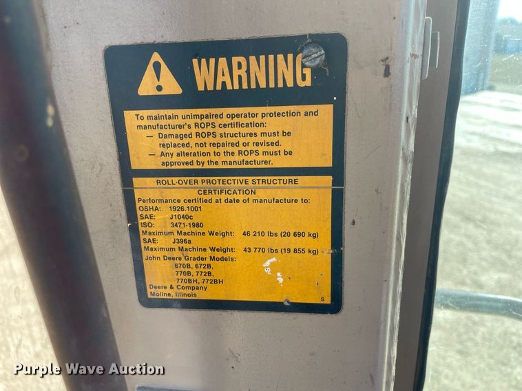 image for item GG9774 1987 John Deere 770 B-H  motor grader