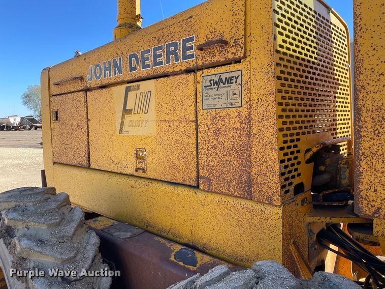 image for item GG9774 1987 John Deere 770 B-H  motor grader