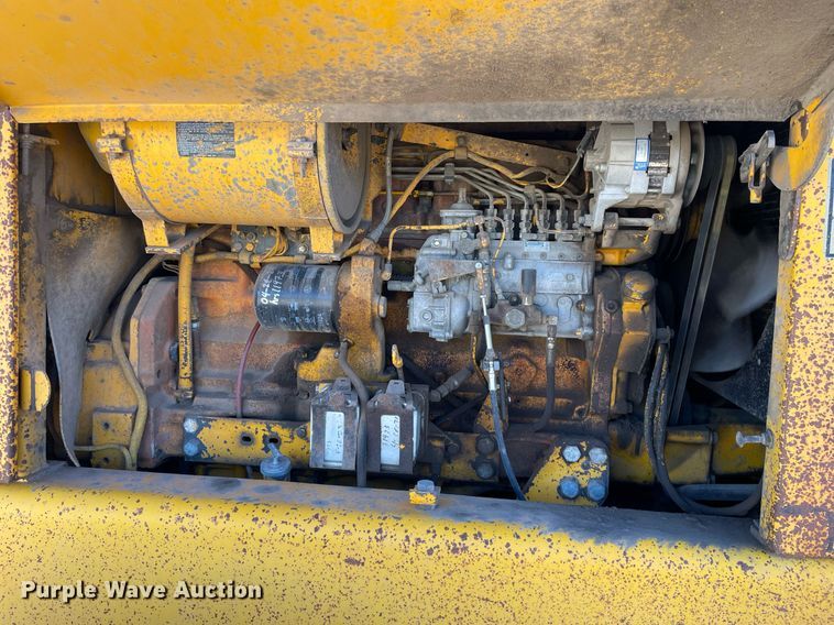 image for item GG9774 1987 John Deere 770 B-H  motor grader