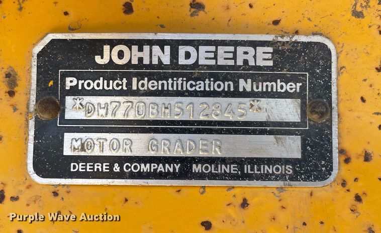 image for item GG9774 1987 John Deere 770 B-H  motor grader