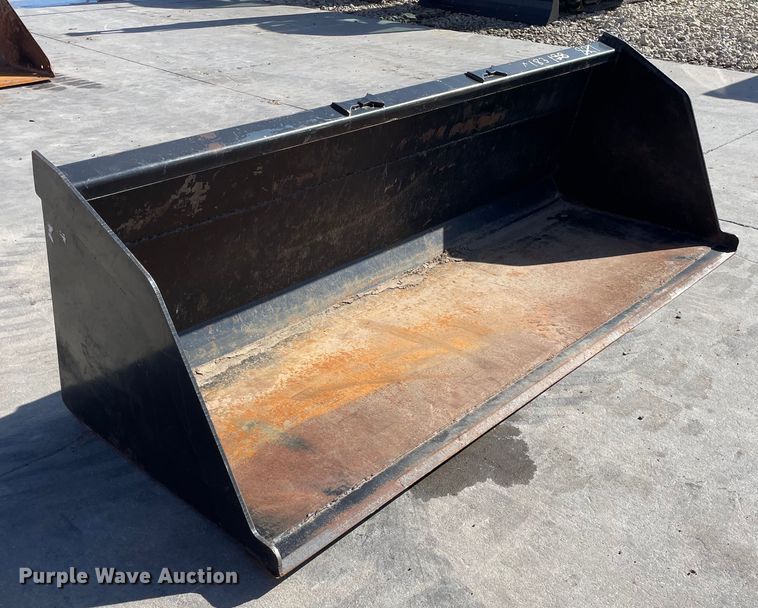 image for item GG9778 Skid steer bucket