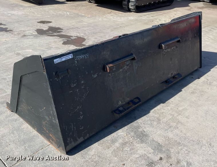 image for item GG9778 Skid steer bucket