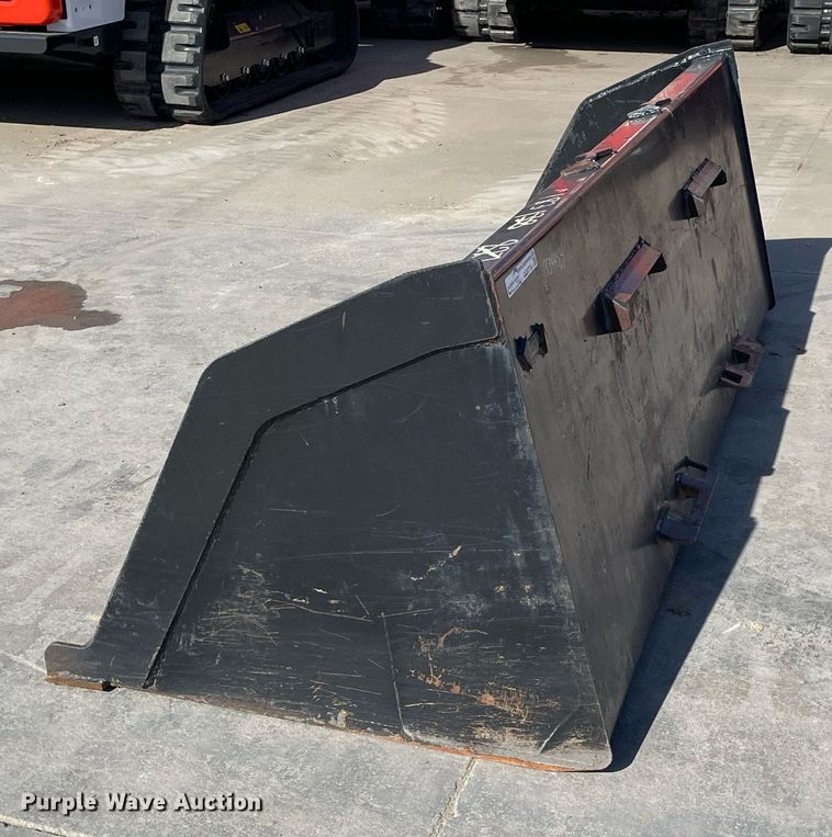 image for item GG9778 Skid steer bucket