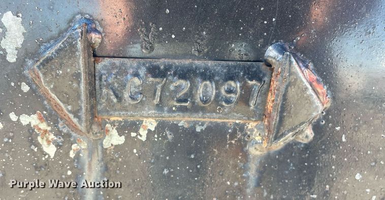 image for item GG9778 Skid steer bucket