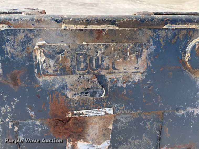 image for item GG9779 Bobcat  skid steer bucket